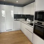 Harbourside Hideaway - Superb Flat With Terrace * Bristol