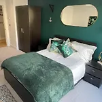 Harbourside Hideaway - Superb Flat With Terrace Apartamento