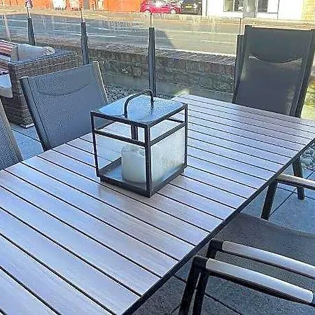 Harbourside Hideaway - Superb Flat With Terrace Lejlighed Bristol