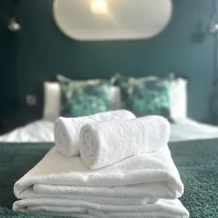 Apartment Harbourside Hideaway - Superb Flat With Terrace Bristol